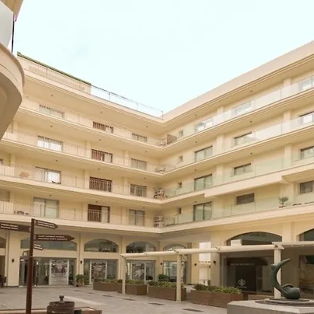 Qcc Apartmán Larnaca